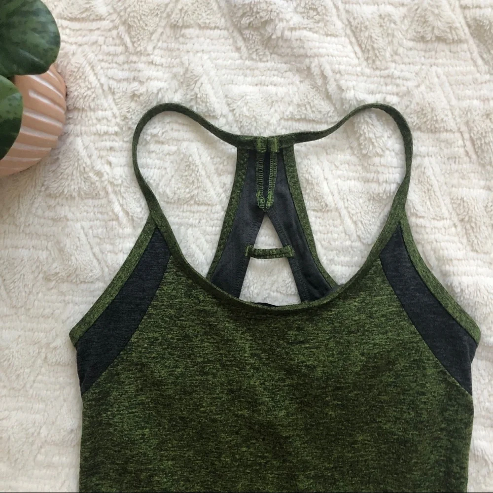 Patagonia Cutaway Green Racerback Workout Tank Top - Picture 4 of 7